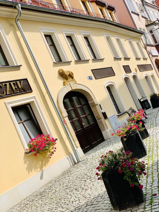 Apartament w samym sercu miasta z DARMOWYM PARKINGIEM Pod Złotym Lwem -hotel VI Kłodzko Zewnętrze zdjęcie